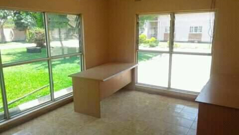 executive-3-bedroom-flat-in-woodlands-chalala-big-4