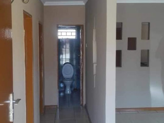 Executive Two Bedroom Flat for Rent in Woodland Chalala