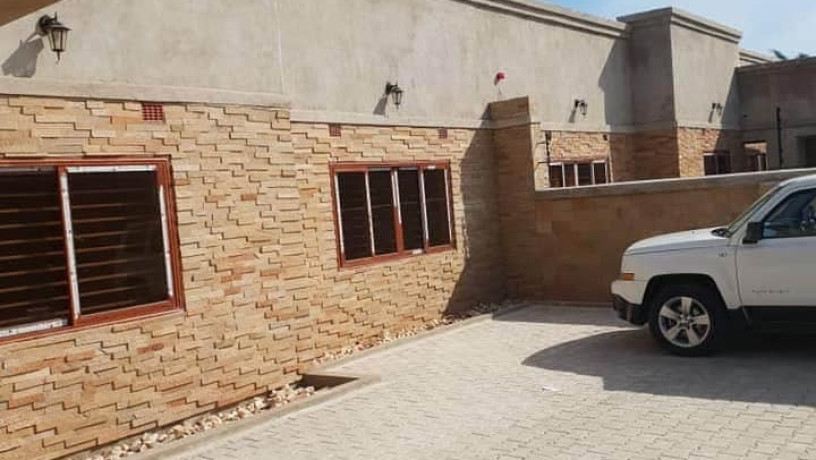 newly-built-semi-detached-flats-in-ibex-hill-big-5