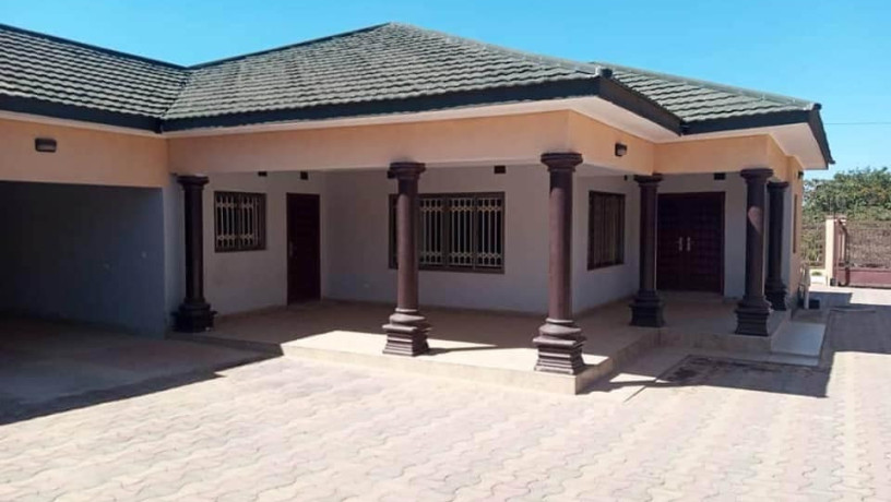 3-bedroom-flat-in-foxdale-chamba-valley-big-5