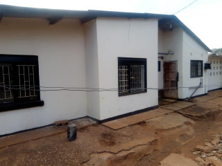 3-bedroom-house-with-separate-dining-and-sitting-rooms