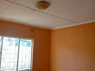 2-bedroomed-flat-for-rent-in-hillview-park