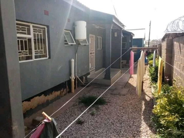 quick-rent-2-bedroom-flat-in-chilanga-west-big-2