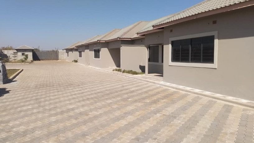 newly-built-executive-3-bedroom-flats-for-rent-big-6