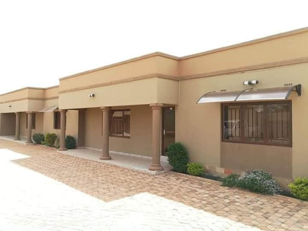 spacious-apartments-for-rent-big-3