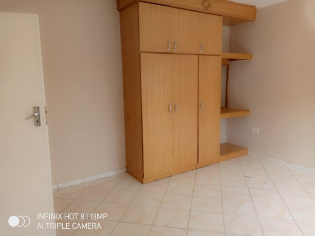 spacious-apartments-for-rent-big-1