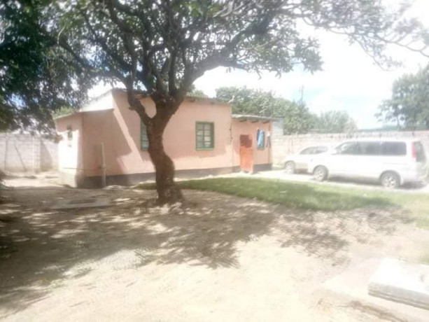 2-bedroom-standalone-house-with-cottage-in-northmead-big-5