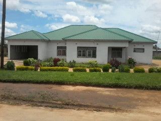 4 Bedroom Stand Alone House for Sale in Silverest