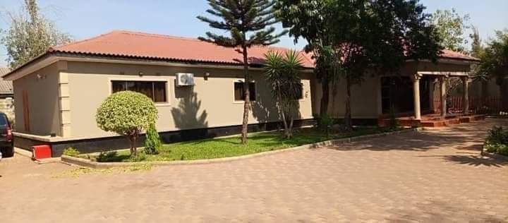 4-bedroom-house-for-sale-in-woodlands-big-0