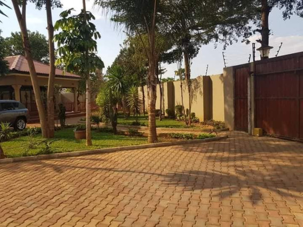 4-bedroom-stand-alone-house-in-woodlands-chalala-big-0