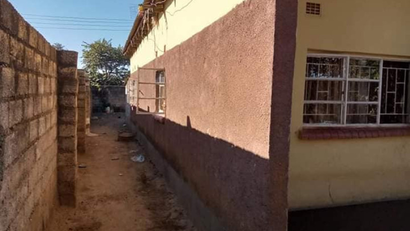 4-bedroom-house-for-sale-in-kaunda-square-stage-2-big-2