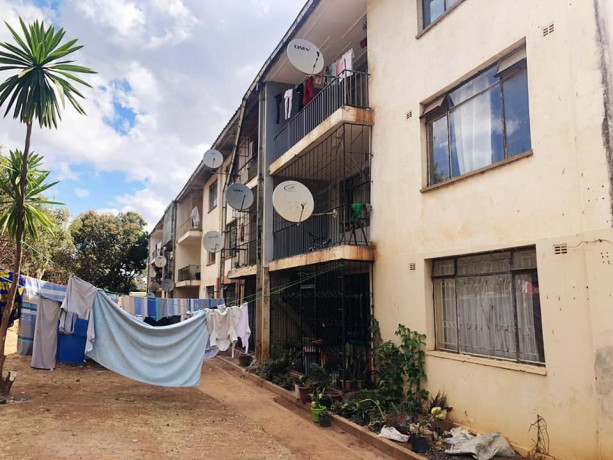2-bedroom-apartment-for-sale-on-palm-drive-chelstone-big-5