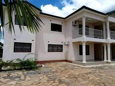 3-bedroom-maisonette-flat-in-ibex-memorial-park-big-5