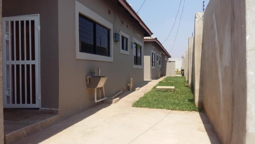 newly-built-modern-flats-in-libala-south-big-2