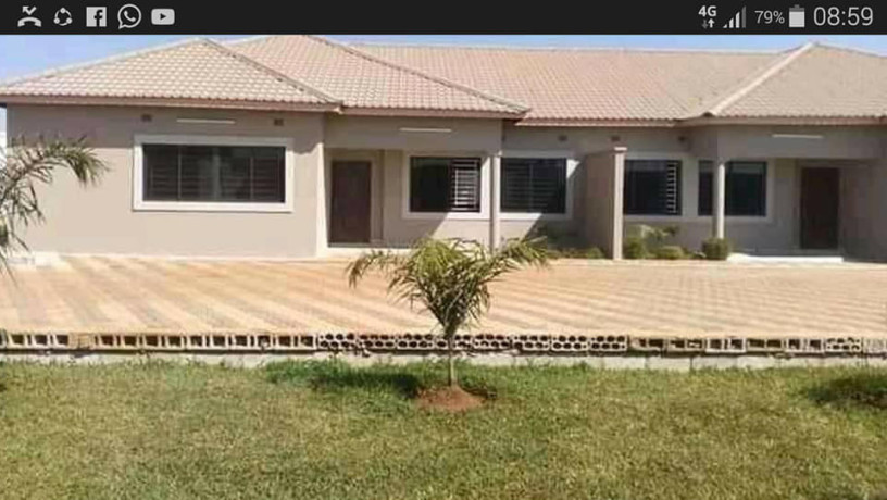 newly-built-modern-flats-in-libala-south-big-3