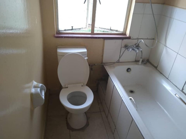 1-bedroom-flat-in-rhodes-park-big-1