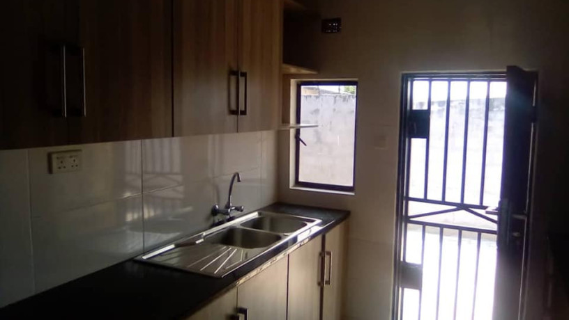 vacant-2-bedroomed-flat-for-rent-in-kamwala-south-big-2