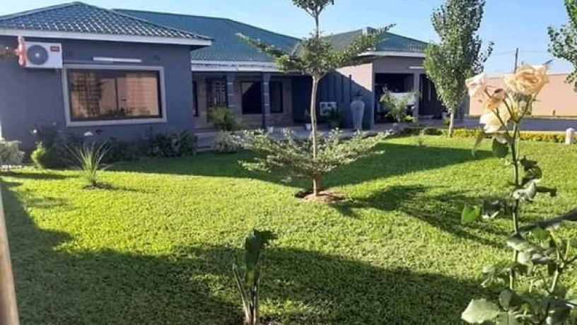 house-for-sale-in-chalala-big-3