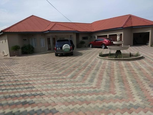 house-for-sale-in-makeni-big-5