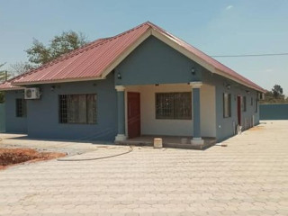 4 Bedroom Standalone House in Ibex Hill