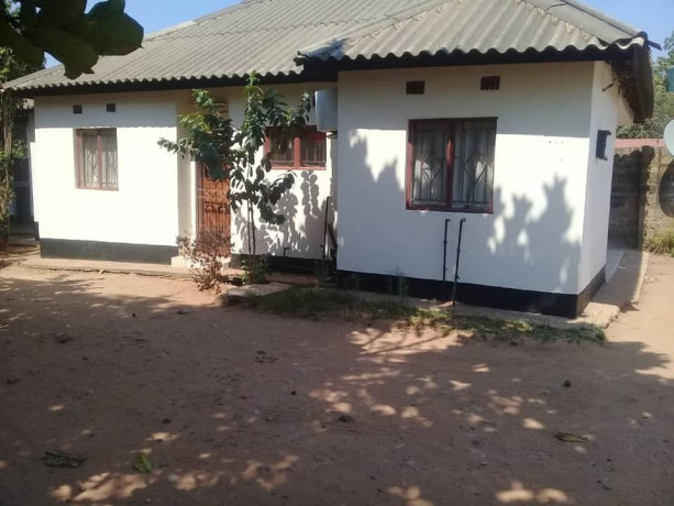 for-sale-3-structures-in-1-yard-kabulonga-lusaka-big-4