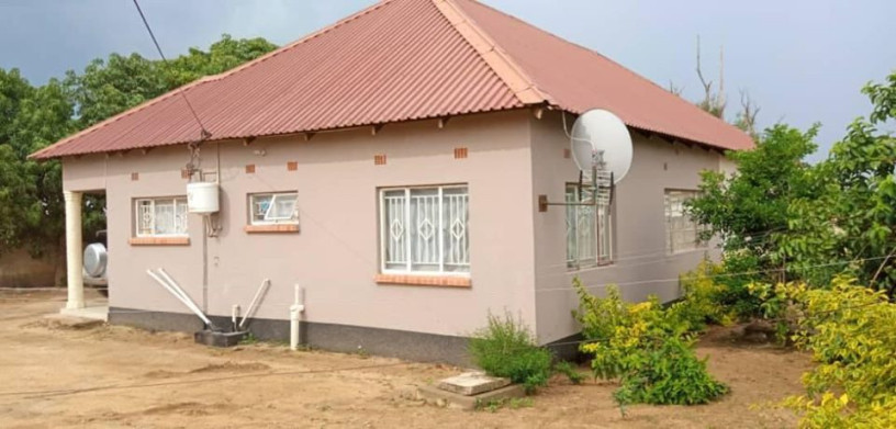 flat-for-sale-in-prime-residential-area-big-3