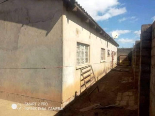 5 Bedroom Stand Alone House in Kabwata