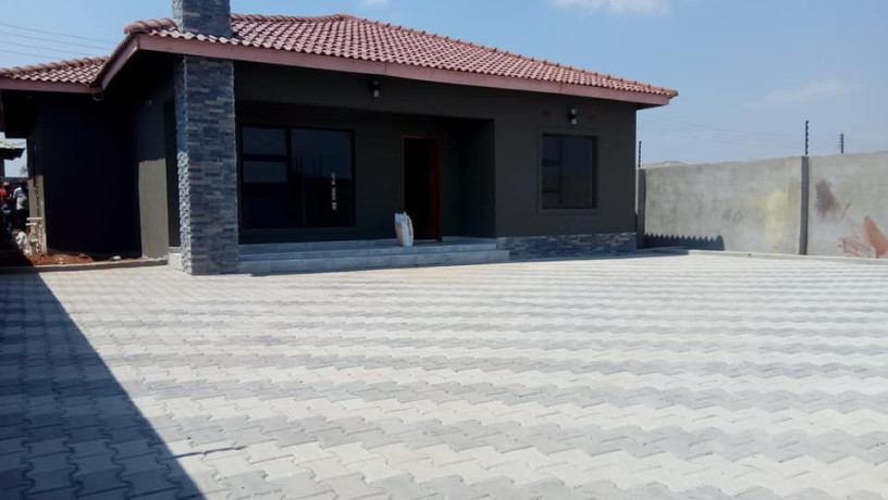 newly-built-executive-3-bedroom-house-in-lusaka-big-5