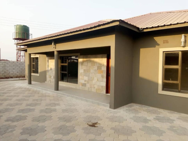 3-bedroom-standalone-house-for-sale-in-new-kasama-big-5