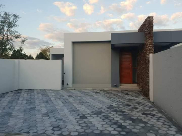 executive-3-bedroom-apartments-for-sale-in-ibex-hill-big-7