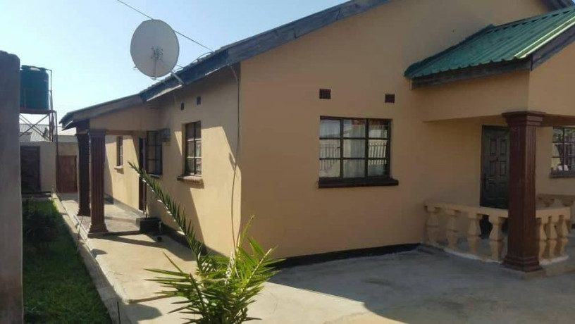 double-storey-4-bedroom-in-silverest-gardens-big-2