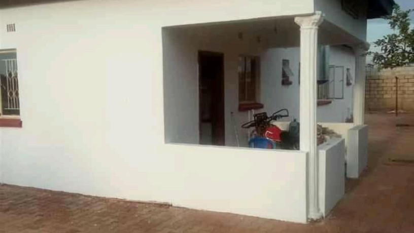 neat-and-spacious-3-bedroom-flat-for-rent-in-libala-south-big-1