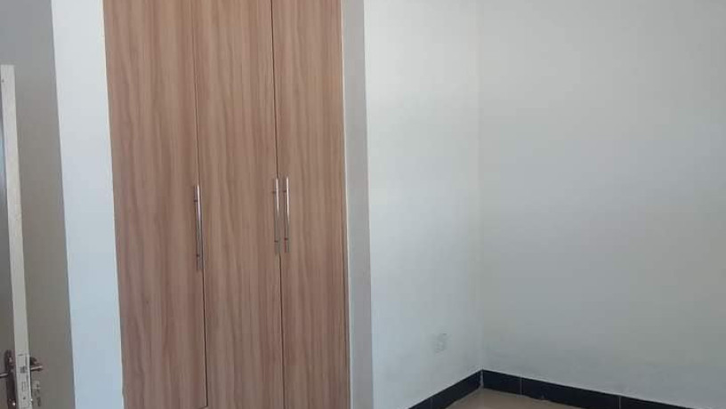 fully-furnished-2-bedroom-flat-in-rhodespark-big-3