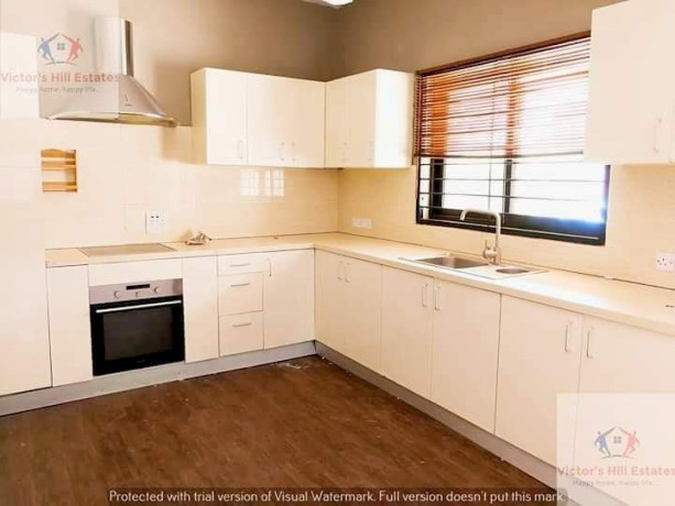 roma-executive-three-3bedroomed-all-en-suit-big-4