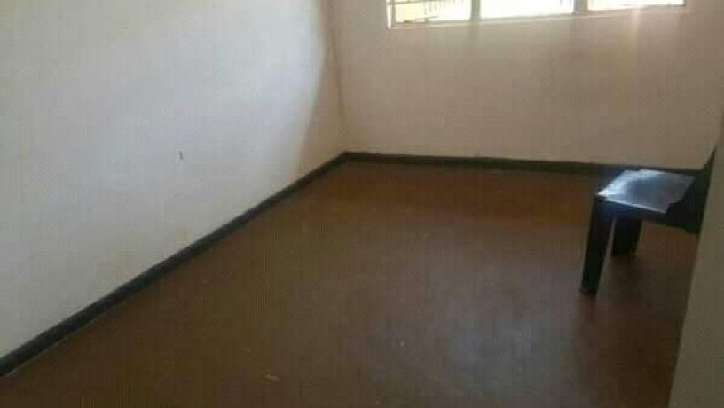 neat-2-bedroomed-flat-for-rent-in-woodlands-extension-lusaka-big-1