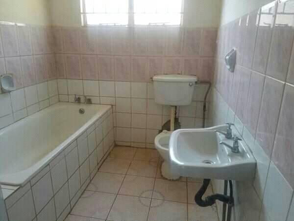 neat-2-bedroomed-flat-for-rent-in-woodlands-extension-lusaka-big-5