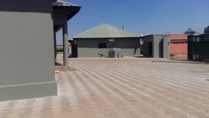 newly-built-2-bedroom-modern-flats-in-woodlands-chalala-lusaka-big-5