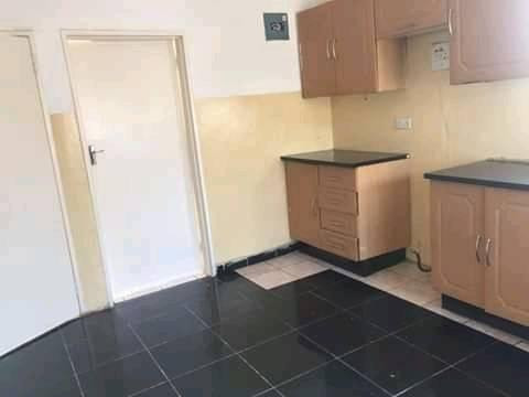 2-bedroom-flat-in-roma-for-rent-big-3