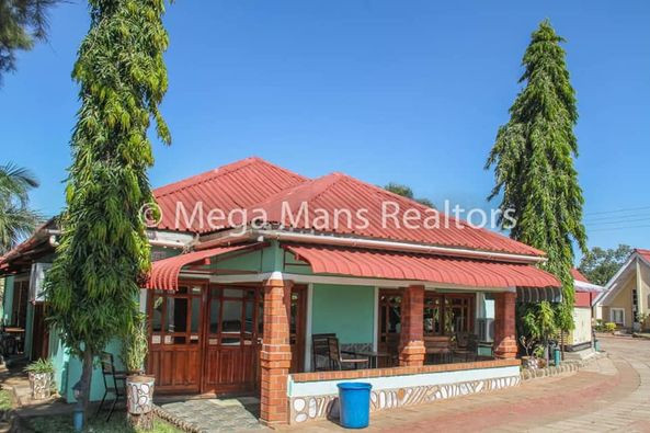 lodge-for-sale-in-livingstone-big-7