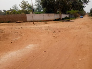 Quick Sale Property: 5 Bedroom House in Makeni Bonaventure