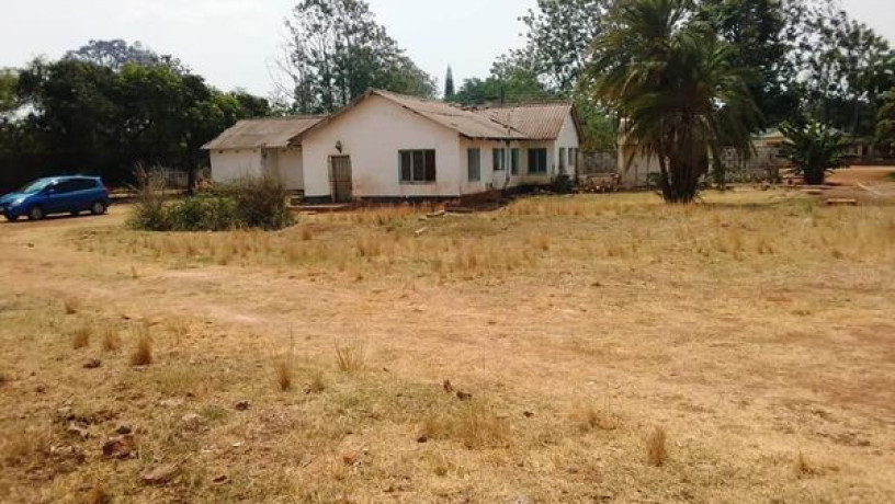 quick-sale-property-5-bedroom-house-in-makeni-bonaventure-big-7