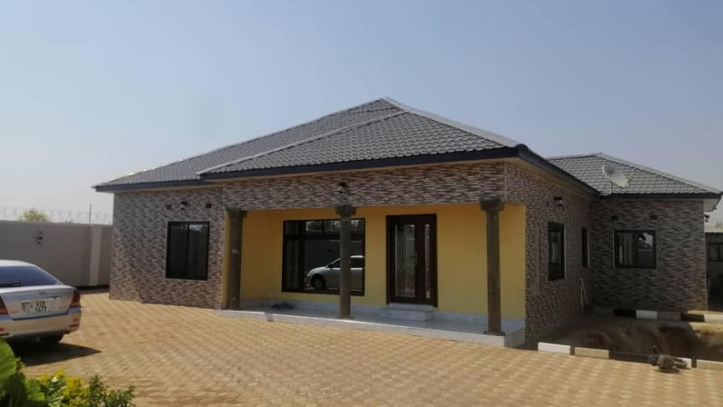 4-bedroom-standalone-house-for-sale-in-new-kasama-big-0