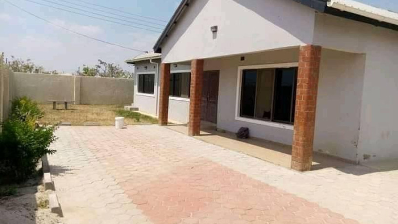 executive-modernised-3-bedroom-house-for-sale-big-1