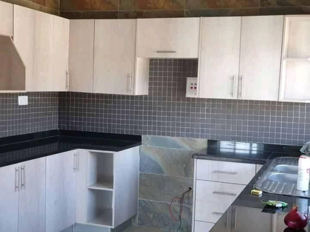 executive-modernised-3-bedroom-house-for-sale-big-7