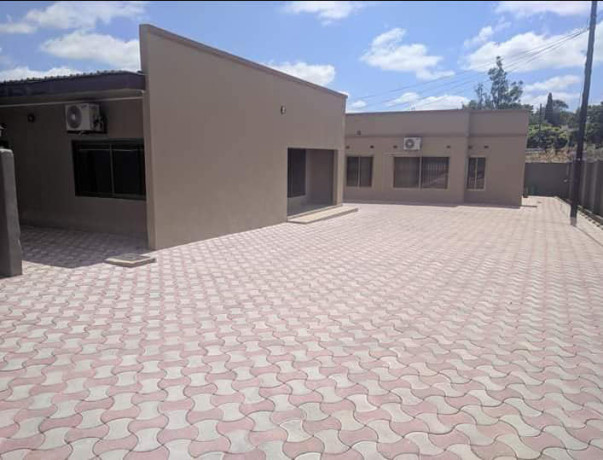 olympia-2-bedroom-flat-for-rent-big-5