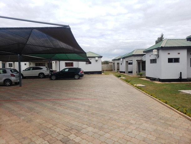 complex-of-7-houses-big-5