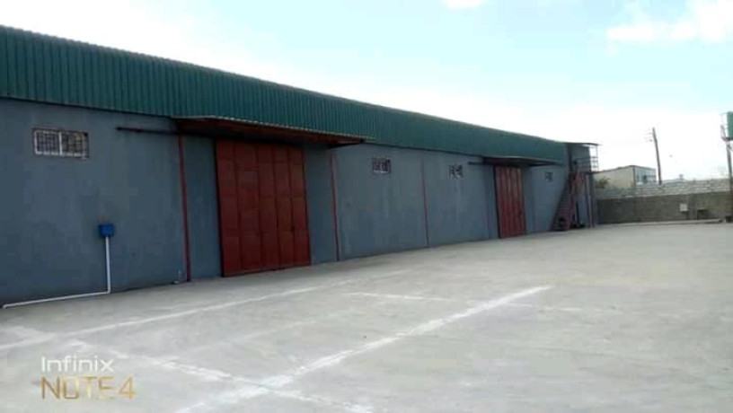 spacious-warehouse-in-lusaka-big-3