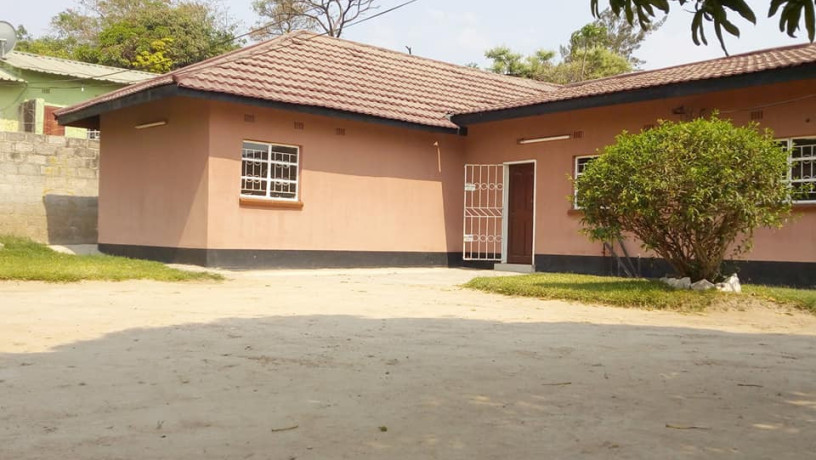 5-bedroom-house-for-sale-in-olympia-big-3