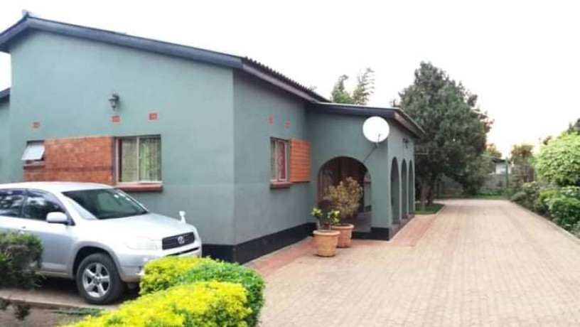 spacious-3-bedroom-house-for-sale-in-chalala-big-1