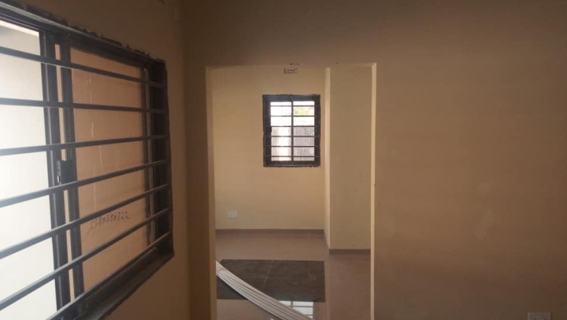 executive-2-x-3-bedroomed-flats-big-3